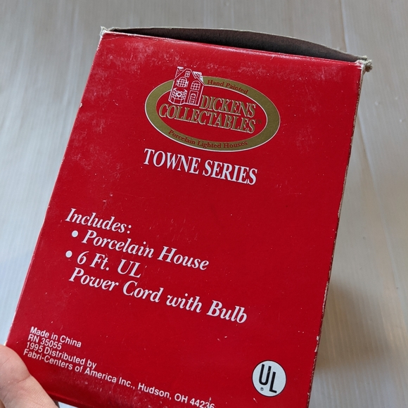 Dickens Village Collectibles Blacksmith Porcelain Lighted House Towne Series - Picture 14 of 15